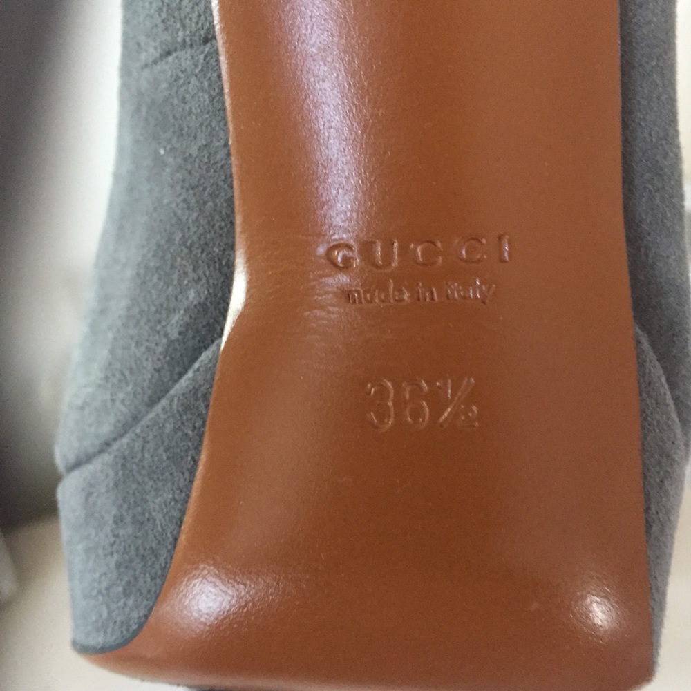 Gucci Gray Suede T-Strap Peep-Toe High Heels - Picture 6 of 8